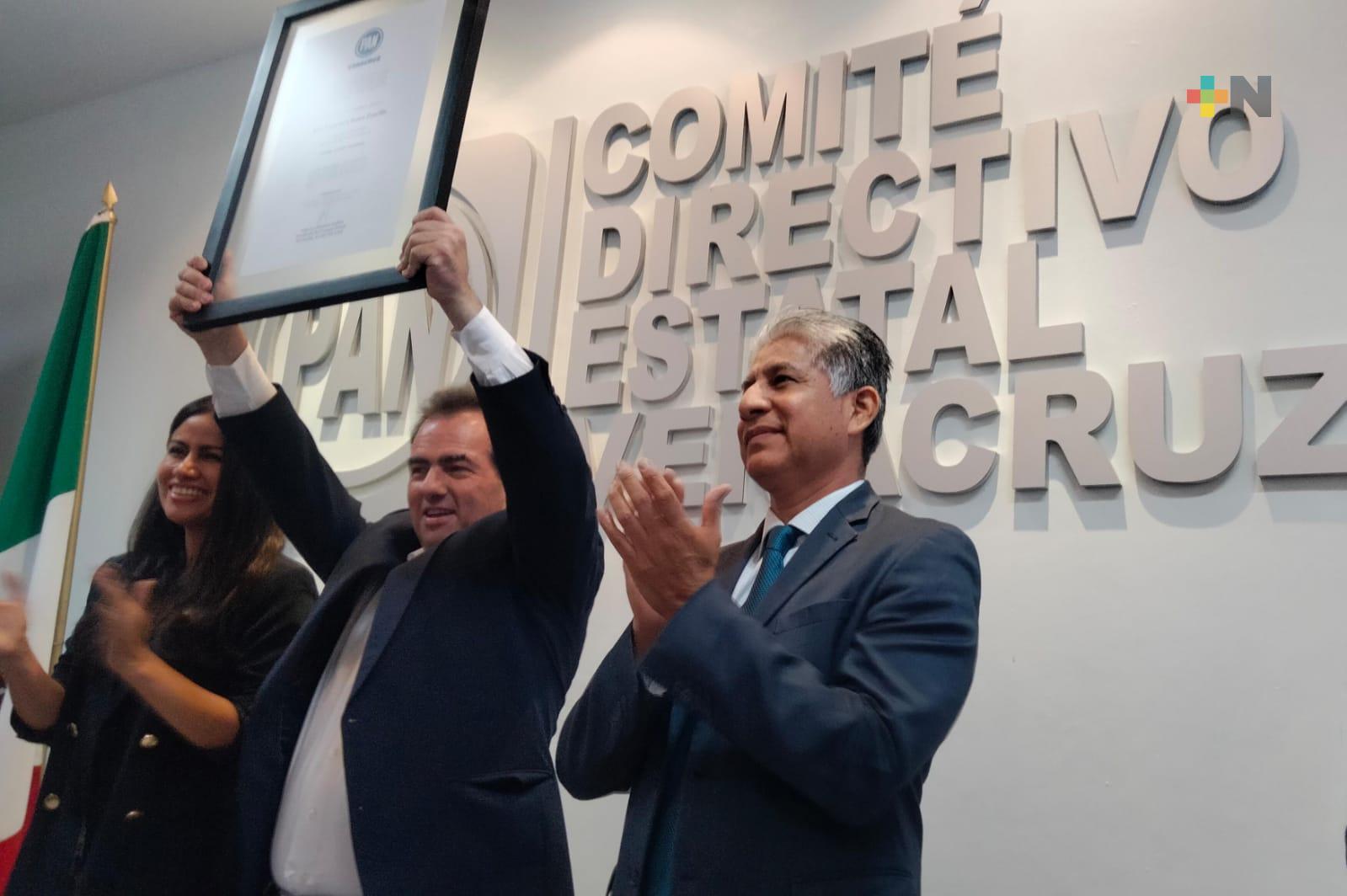 PAN entrega constancia de candidato a gubernatura a Pepe Yunes