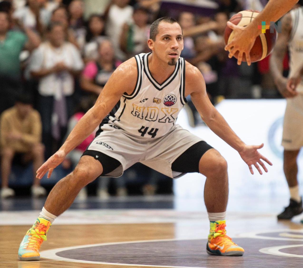 Paul Stoll da vida a Xalapa en cuartos de final de la BCLA