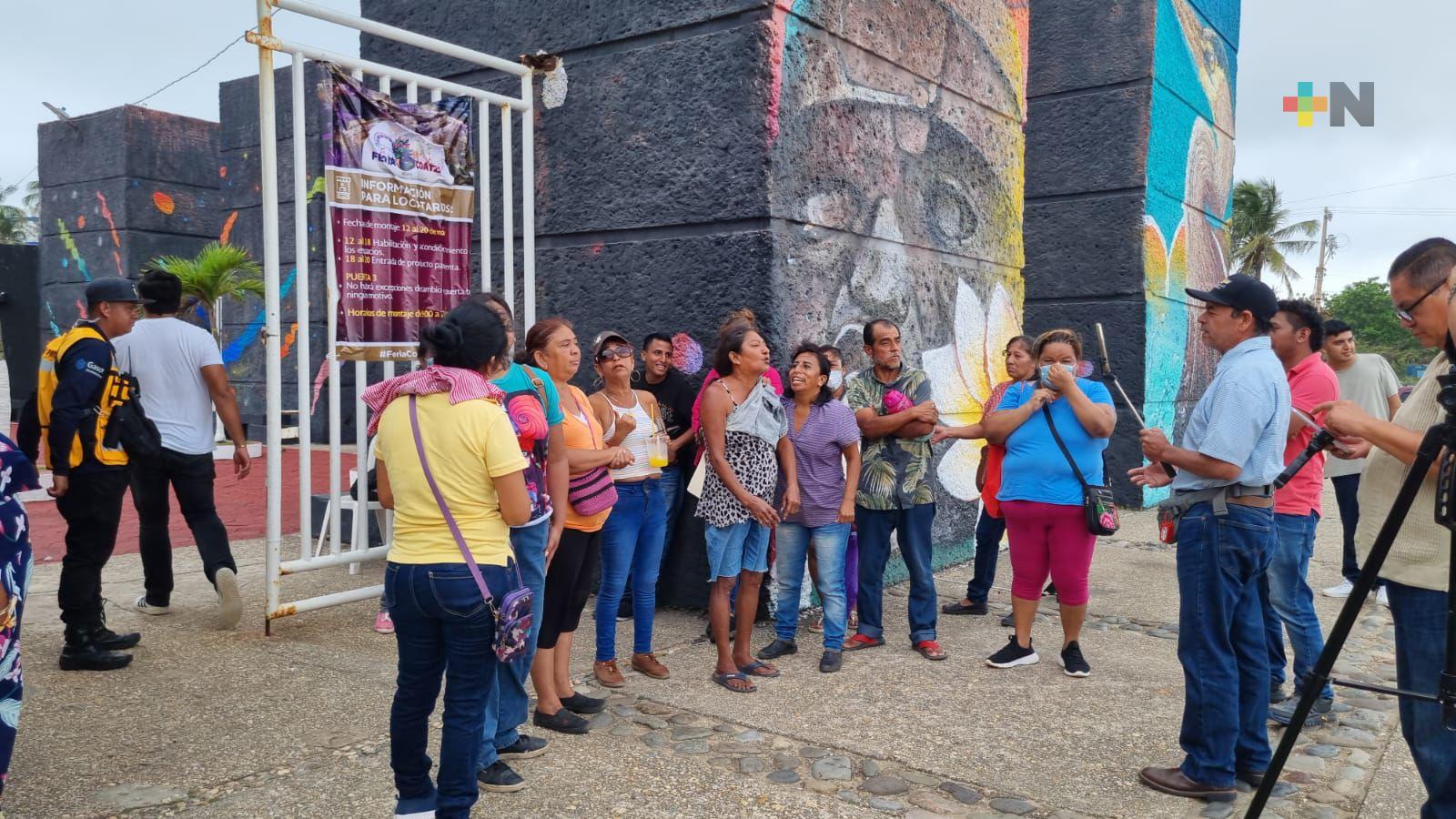 Ciudadanos de Coatza piden ser considerados para trabajos de seguridad en Feria 2024
