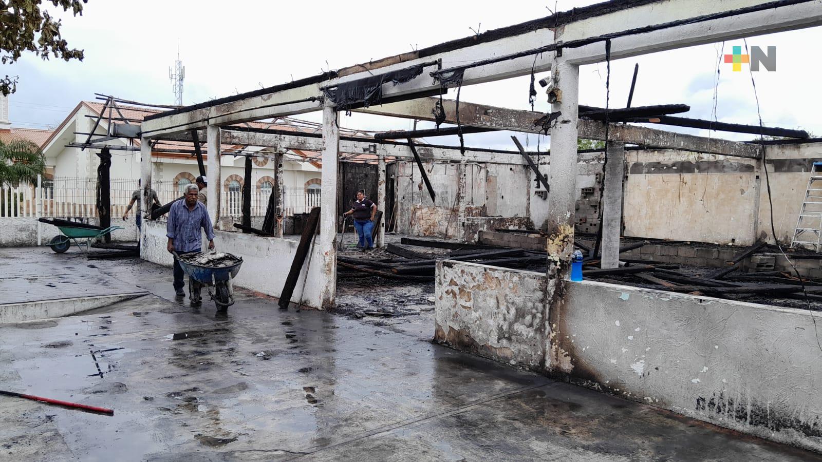 Se incendia restaurante en carretera Medellín-Veracruz; aún no determinan causa