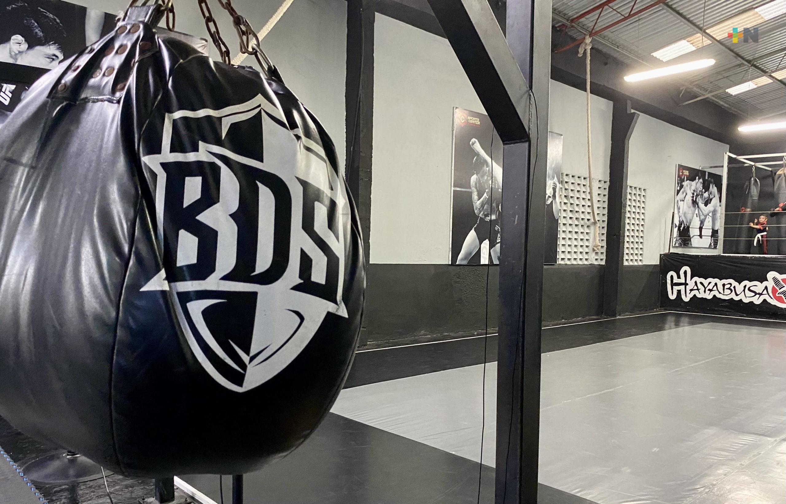 Evento interno de artes marciales mixtas en Coatzacoalcos