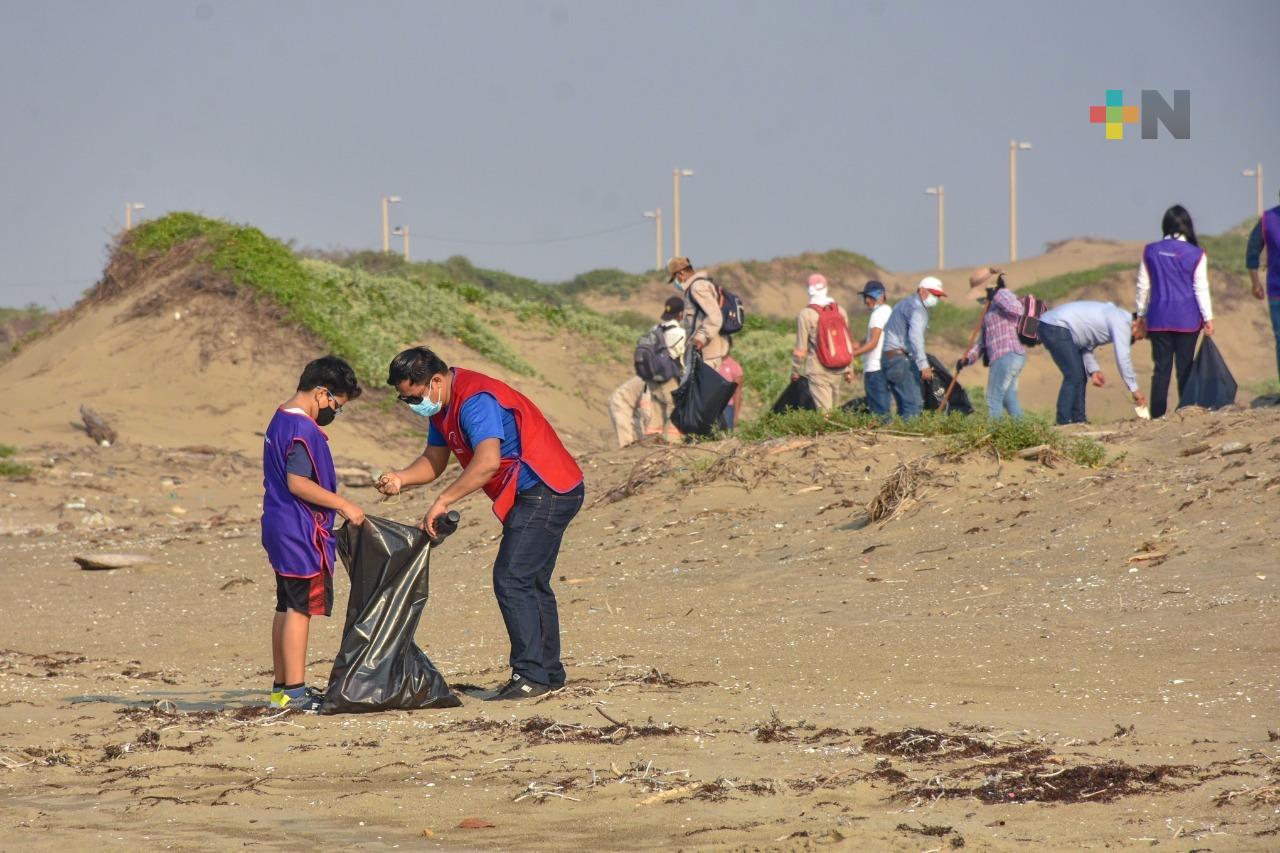 Con limpieza de playa conmemorarán el Día Mundial del Agua, en Coatzacoalcos