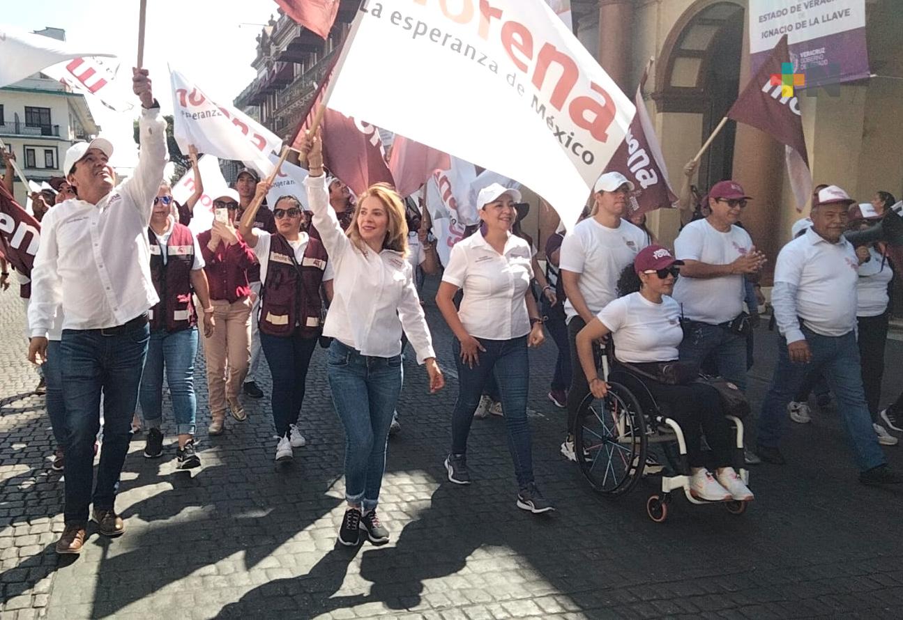 Candidatos a diputaciones locales y federales por Morena realizaron Brigadas Informativas en Xalapa