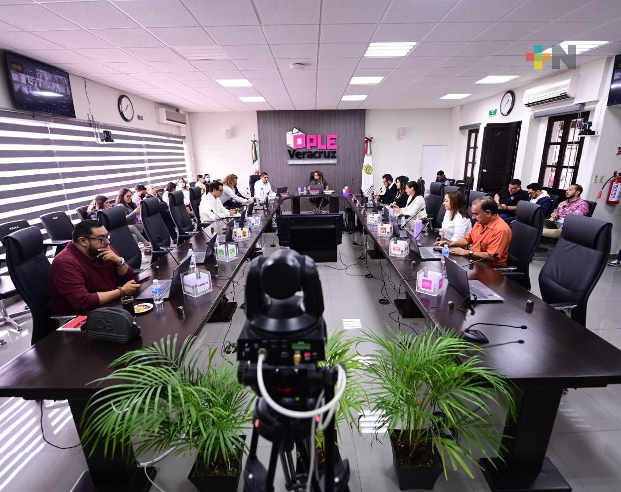 OPLE Veracruz aprueba metodología para dos debates del proceso electoral ordinario