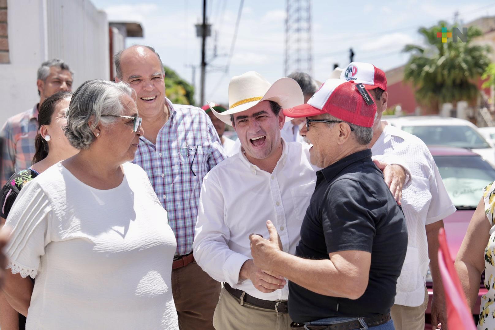 José Yunes Zorrilla promete impulsar económicamente la región con la producción de vainilla