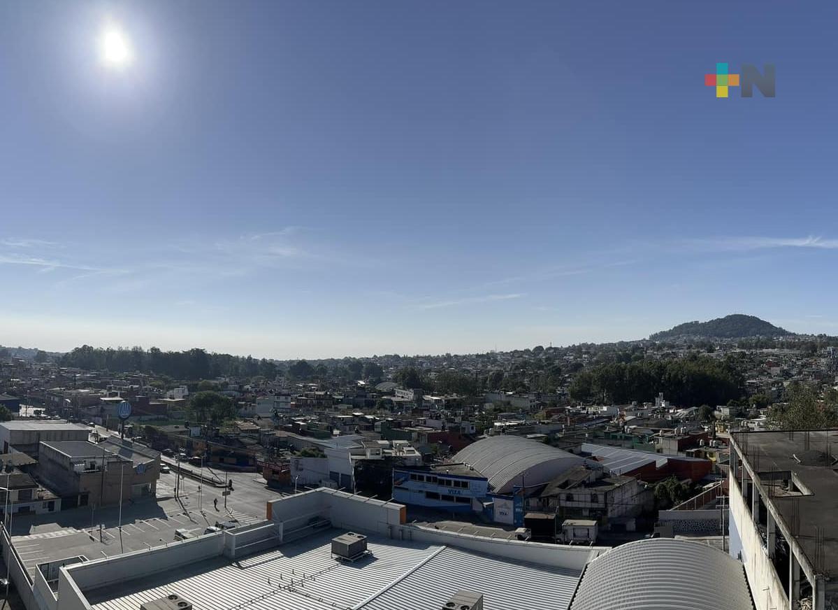 Domina ambiente caluroso este domingo en la entidad veracruzana