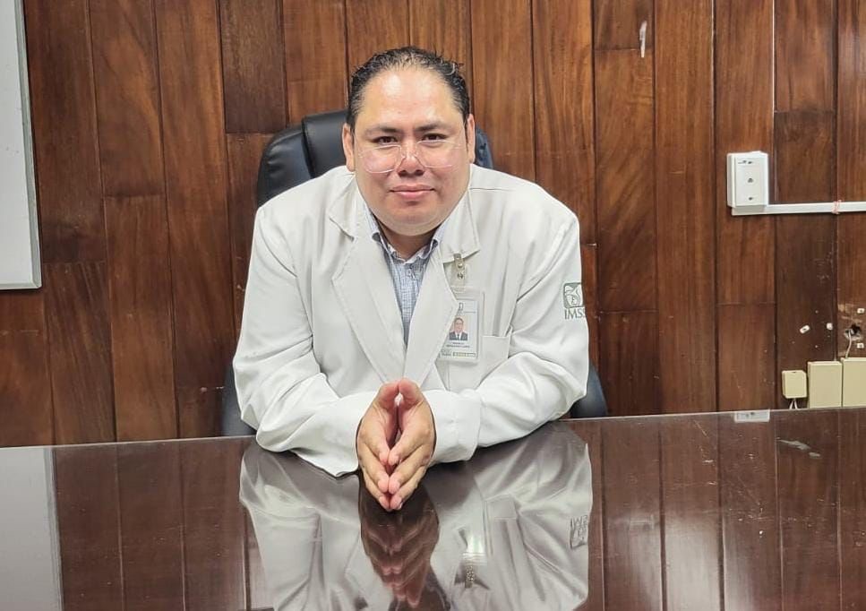 Venancio Matacapan asume dirección general del Hospital IMSS #36