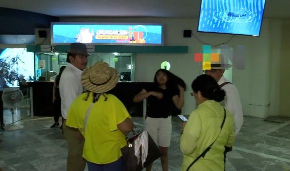 Continúa importante afluencia de turistas al Aquarium del puerto de Veracruz
