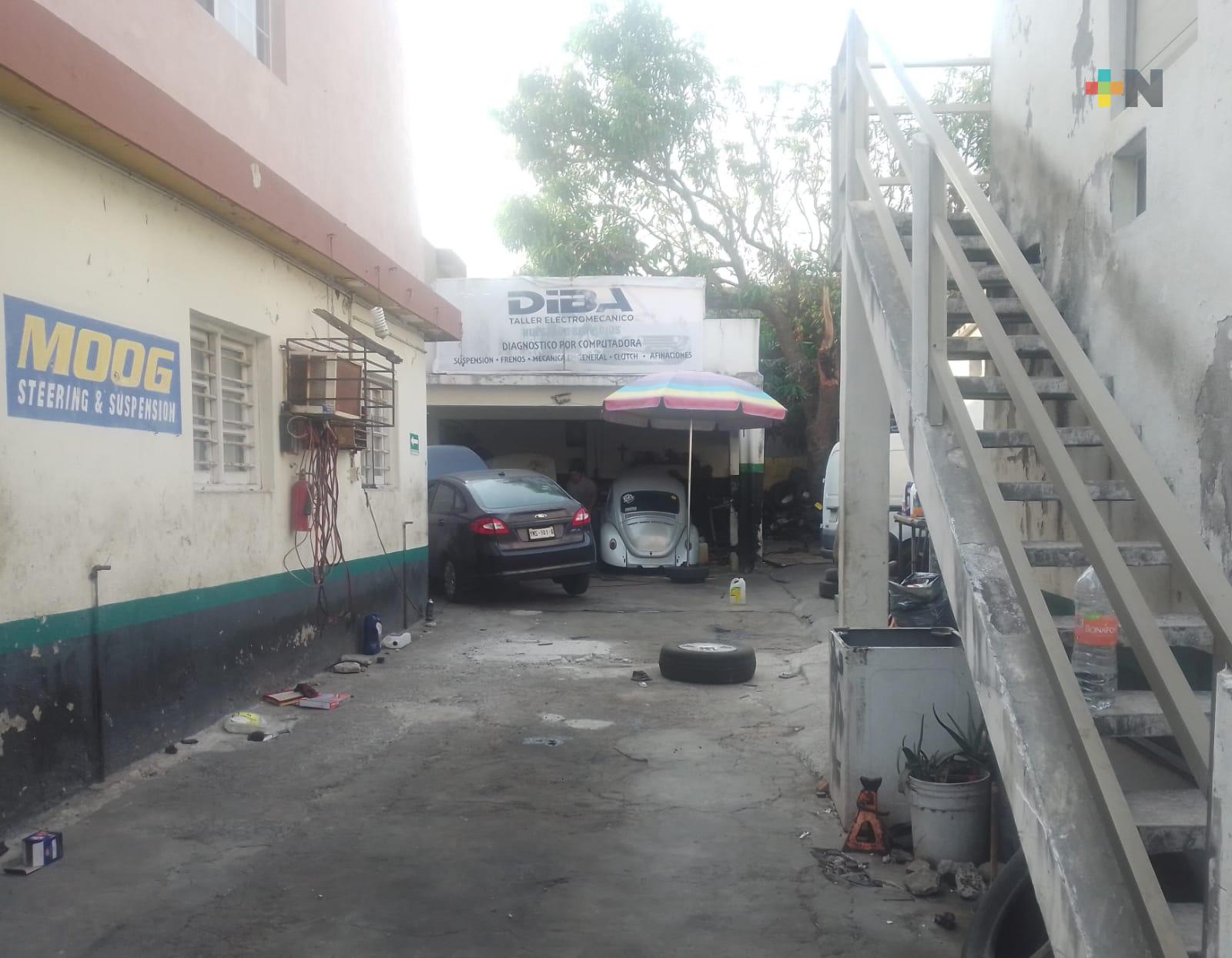 Por fallas en vehículos, turistas se quedan varados en el puerto de Veracruz