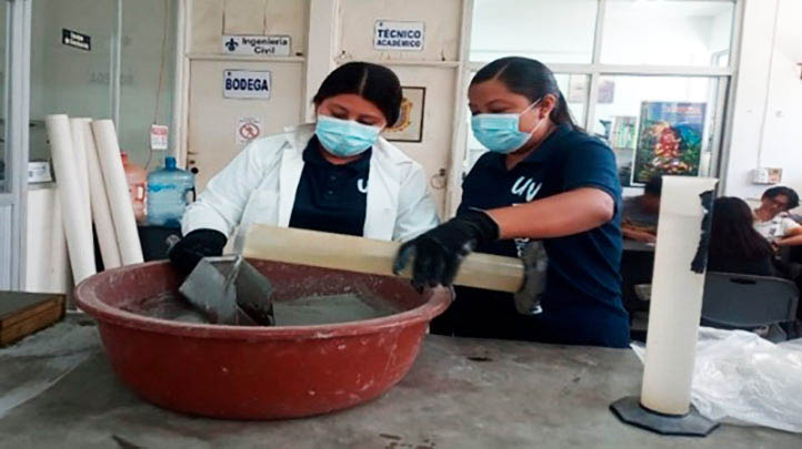 Alumnas de Ingeniería Civil UV innovan en adoquín con malla de PET