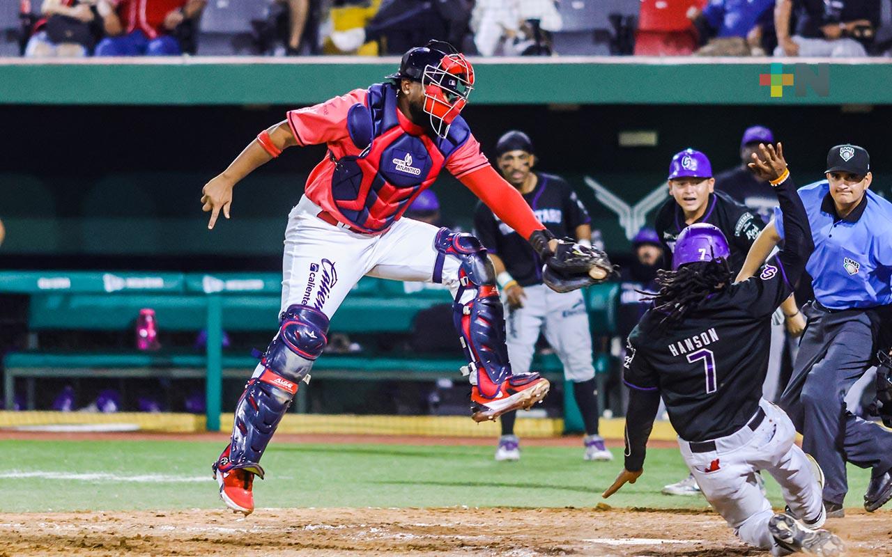 En extra innigs, Conspiradores evita la barrida en Veracruz