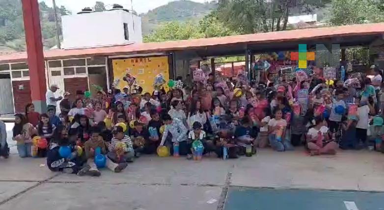 Celebran el Día del Niño en escuela primaria de Zacualpan