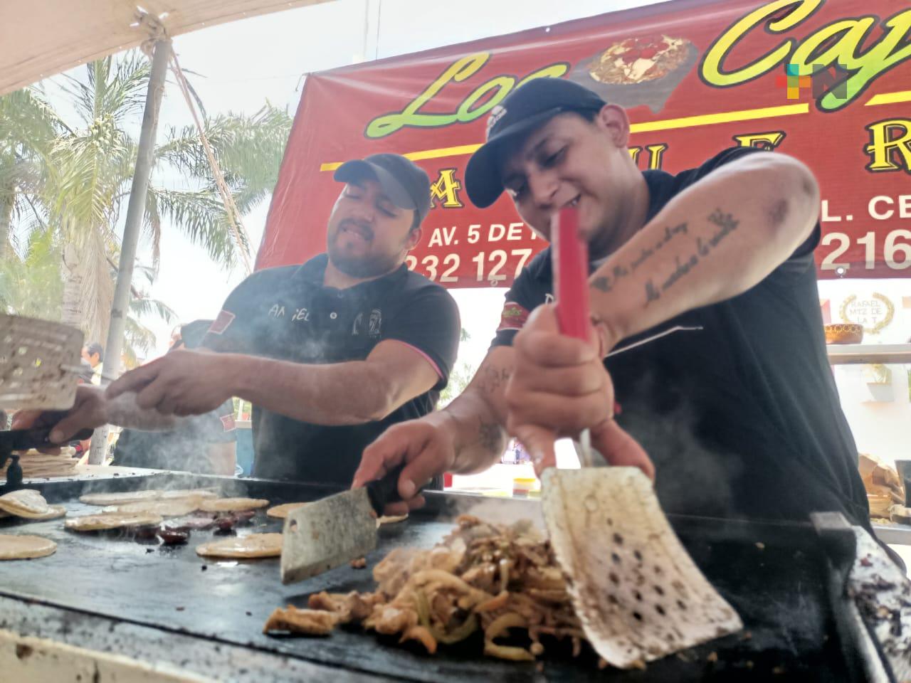 Más de 10 mil órdenes servidas en Día del Taco en Martínez de la Torre