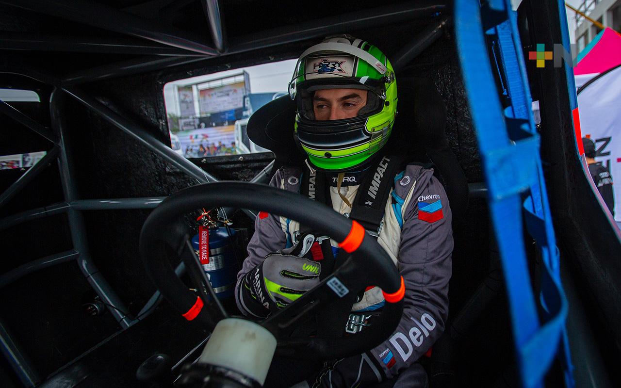 Enrique Dueñas a un escalón del top-5 de los Tractocamiones en Súper Copa Monterrey