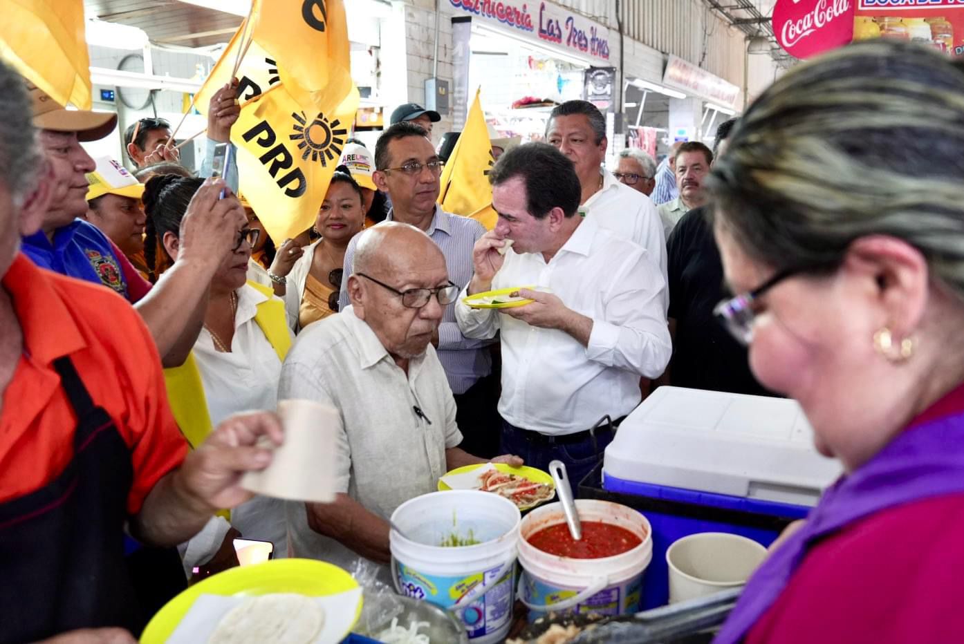 José Yunes Zorrilla visita Tuxpan y recorre el mercado Enrique Rodríguez Cano