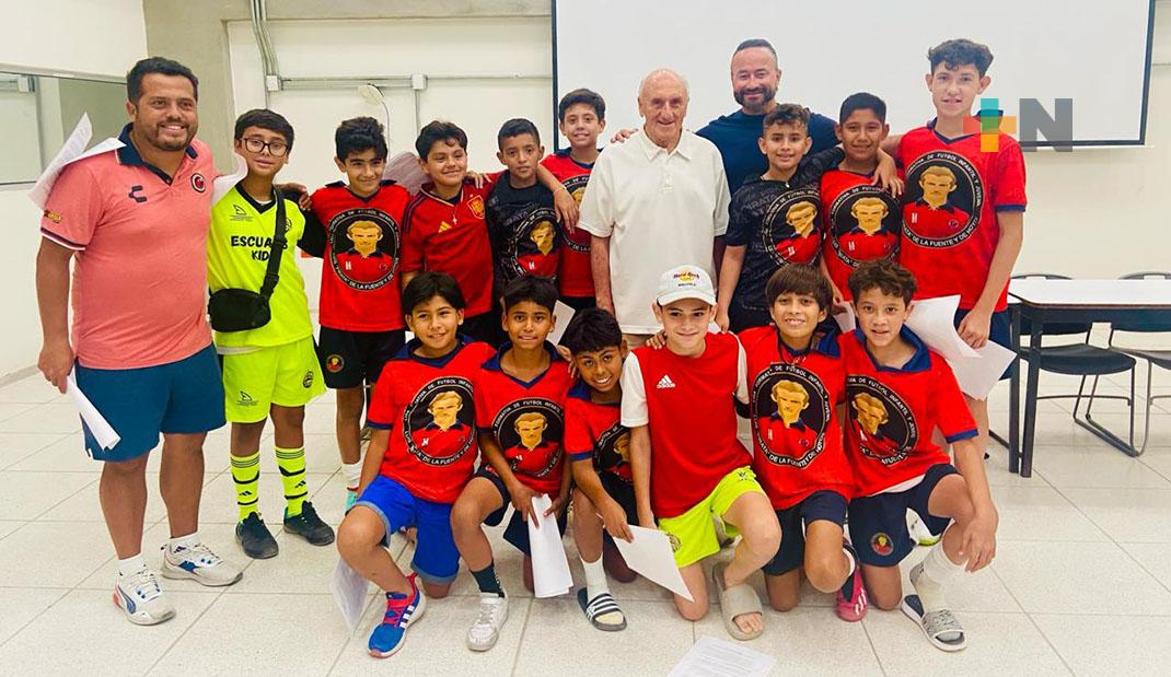 Don Roberto Matosas motiva a la Selección de la Liga Pirata Fuente