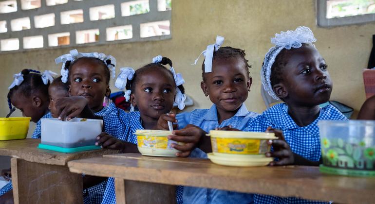 Programa Mundial de Alimentos entregó comidas a casi 480 mil haitianos en marzo