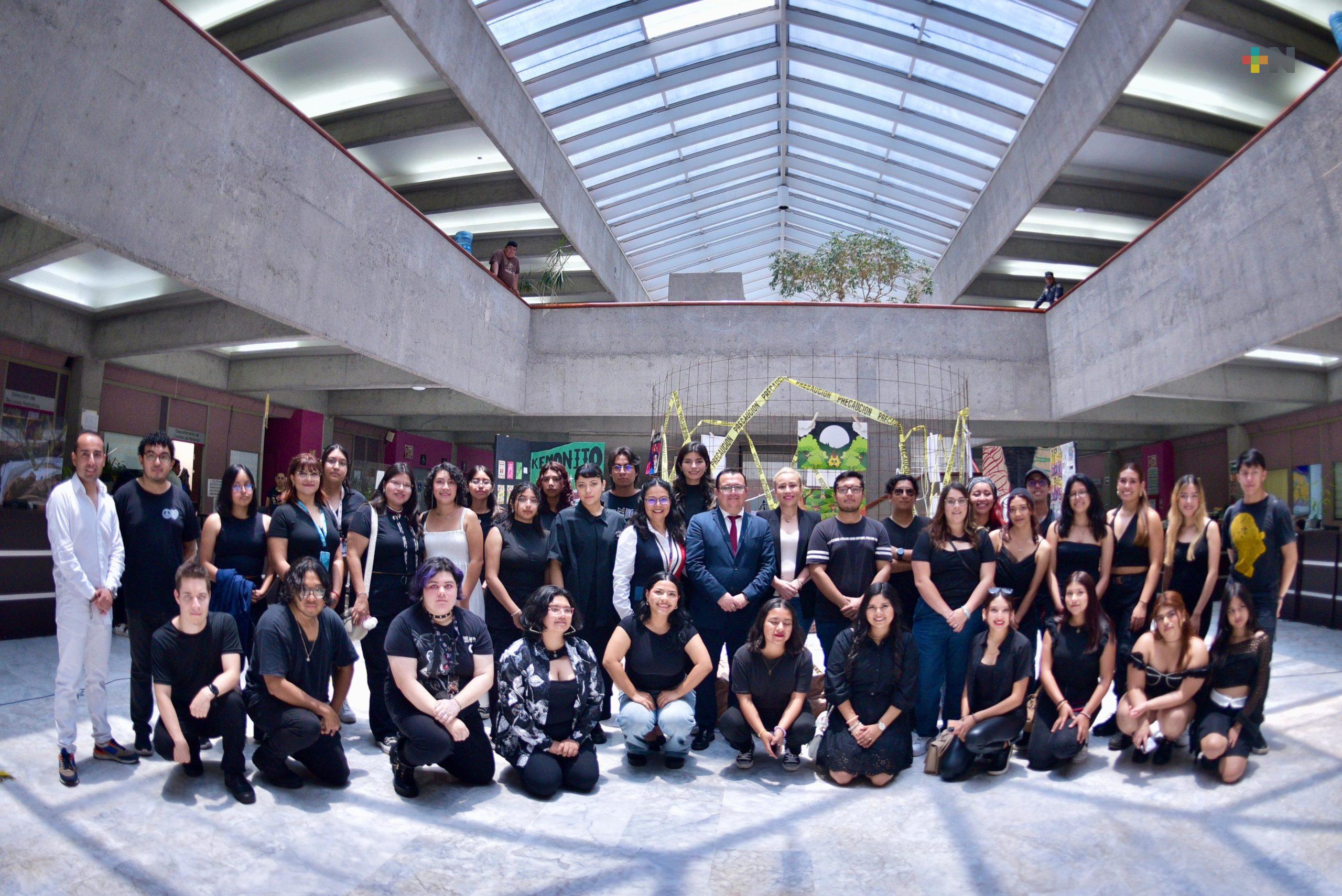 En el Congreso, presentan estudiantes de diseño gráfico la exposición Arte Urbano