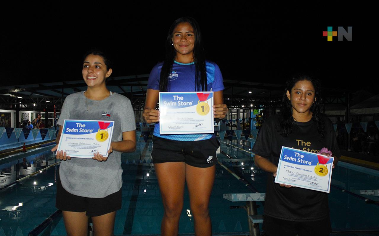 Concluyó exitosamente la primera Copa Máster de Natación