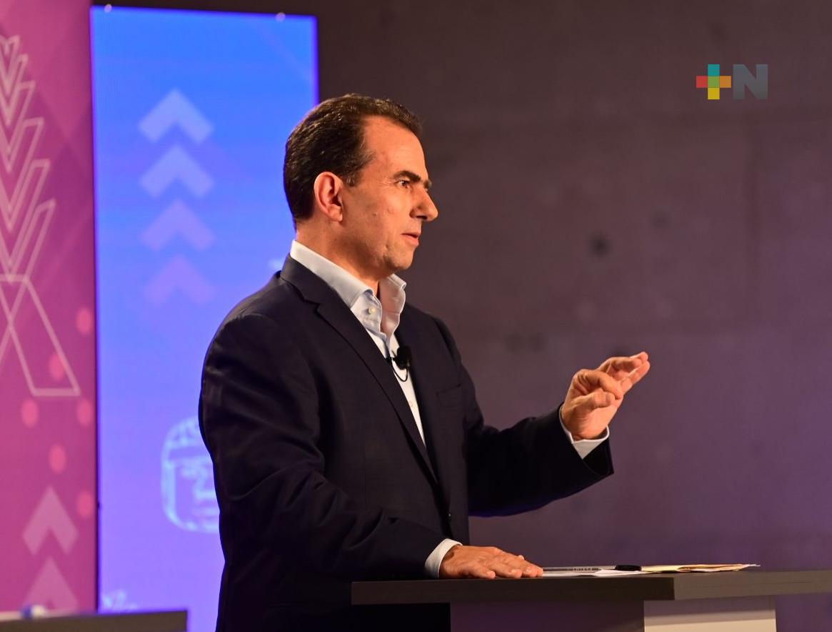 Realiza Pepe Yunes más ataques que propuestas en debate a la gubernatura