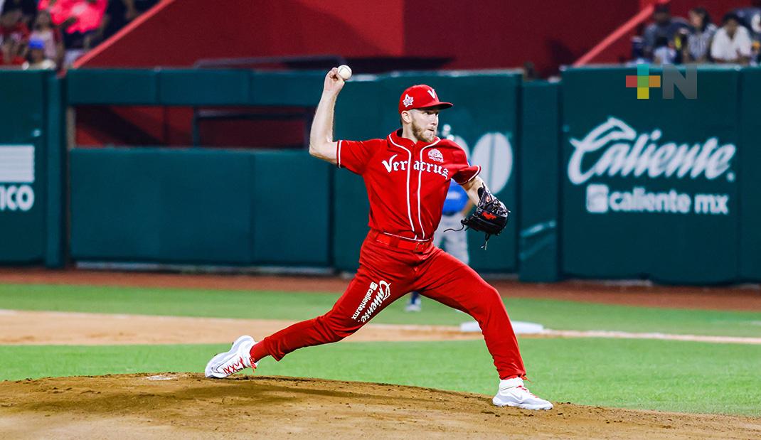 Schugel, Orozco y Minjarez se van de El Águila; regresa Samuel Zazueta