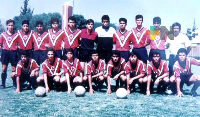 Reencuentro de la Generación 1974 que fue dirigida por el profesor Peregrina