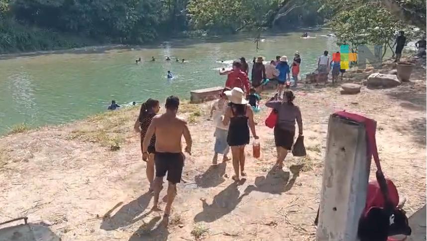 Turistas visitan ríos de región centro norte de Veracruz