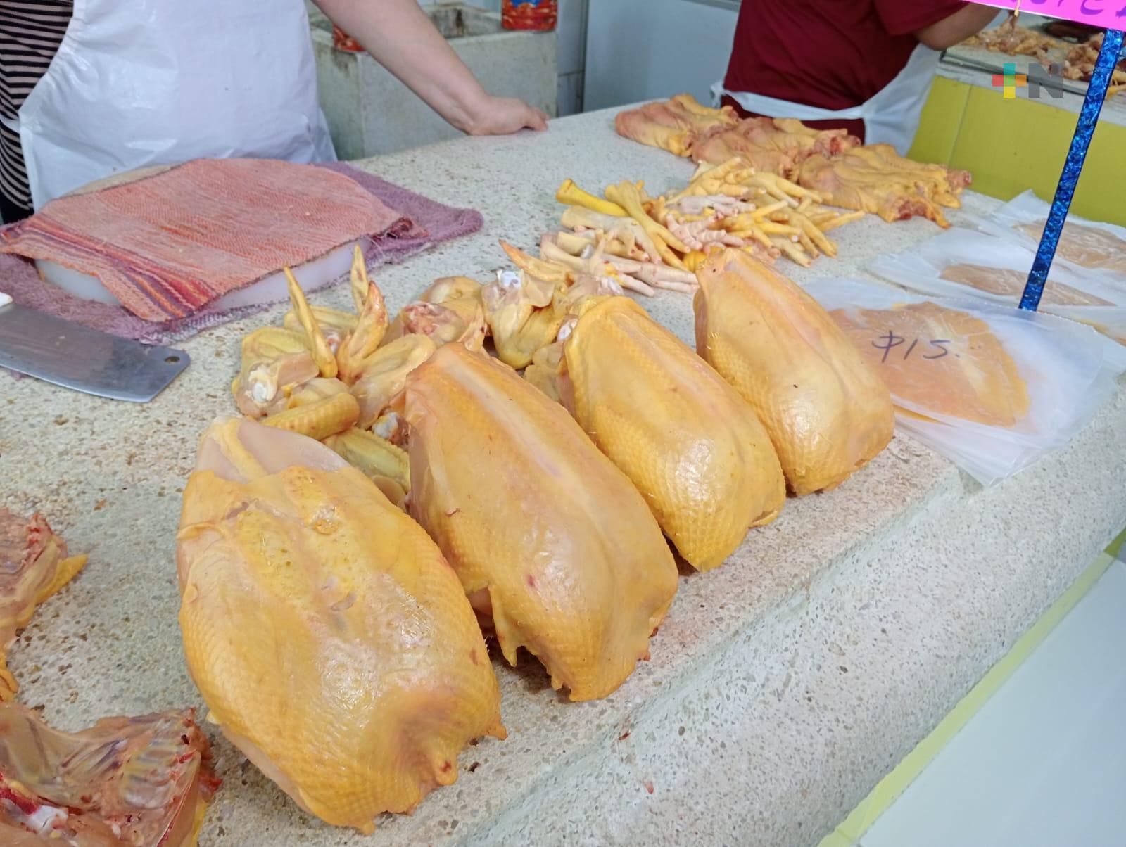 En Veracruz, venta de pollo no reporta anomalías ni disminución