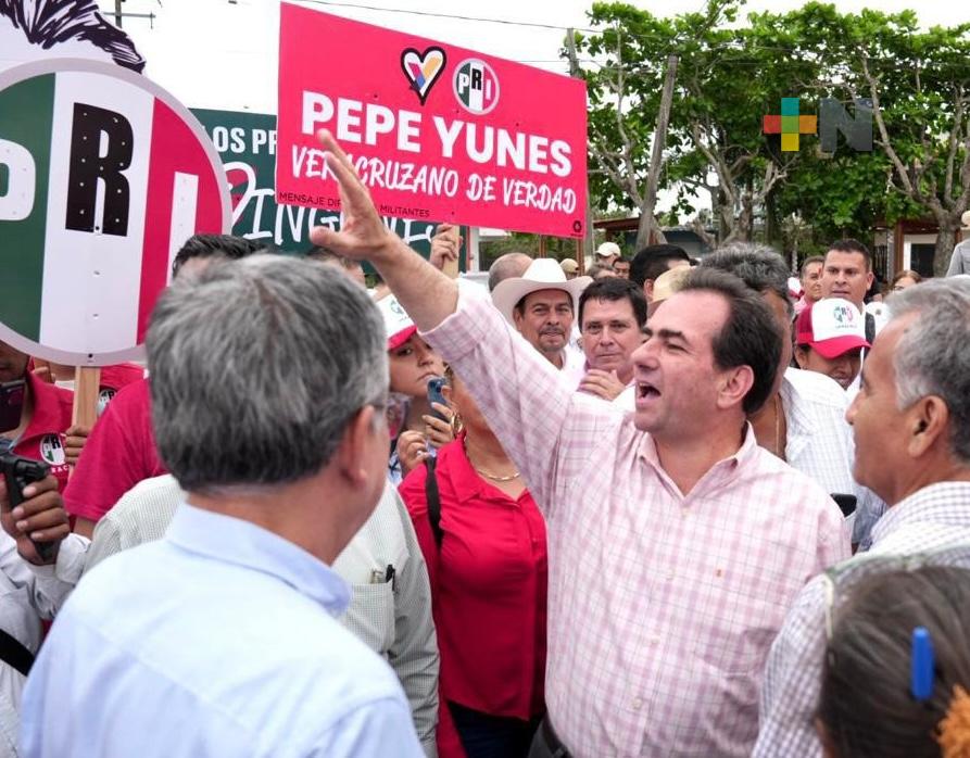 Pepe Yunes recorre municipios de la costa norte en el estado