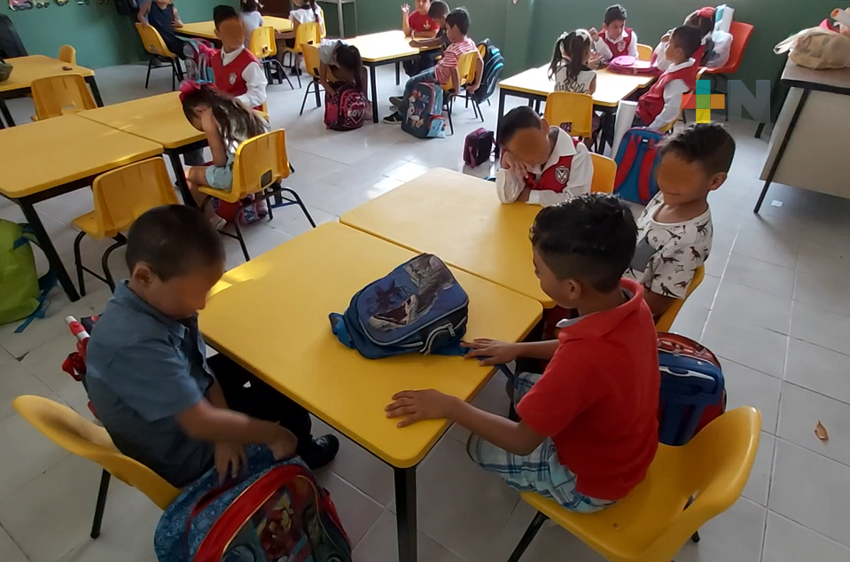 Cerca de 94 mil alumnos del nivel básico regresaron a clases en la región de Tuxpan