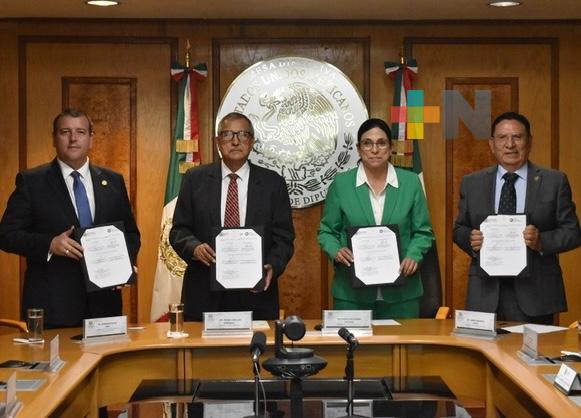 Cámara de Diputados y el Instituto Iberoamericano de Derecho Marítimo firman convenio de colaboración