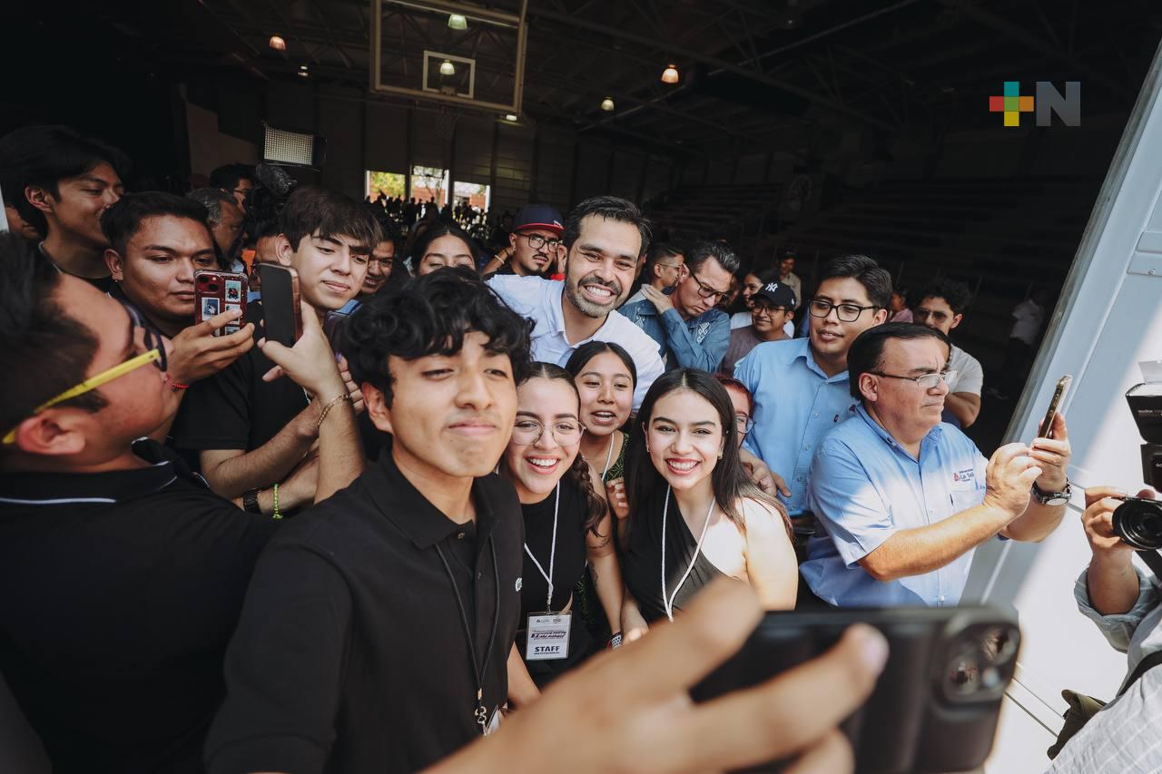 Jorge Álvarez Máynez se pronuncia por nuevo enfoque de modelo educativo