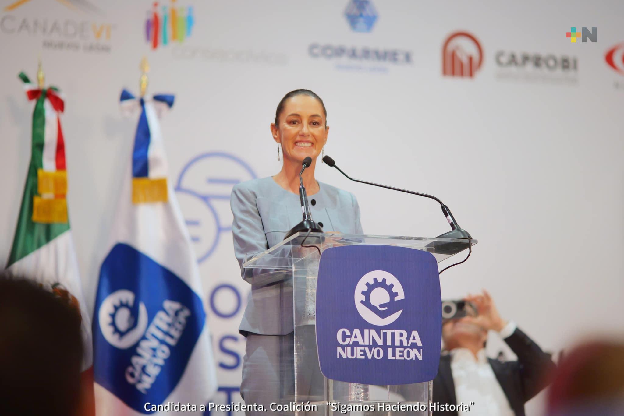 Claudia Sheinbaum participó en «Diálogo Industrial» con empresarios regiomontanos