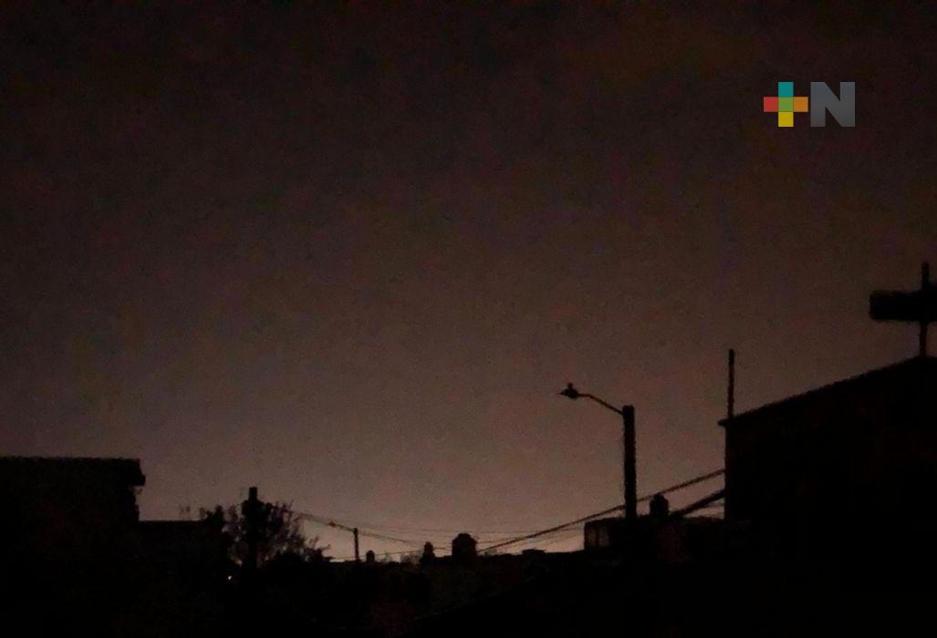 Habitantes del sur de Veracruz sufren por falta de energía eléctrica