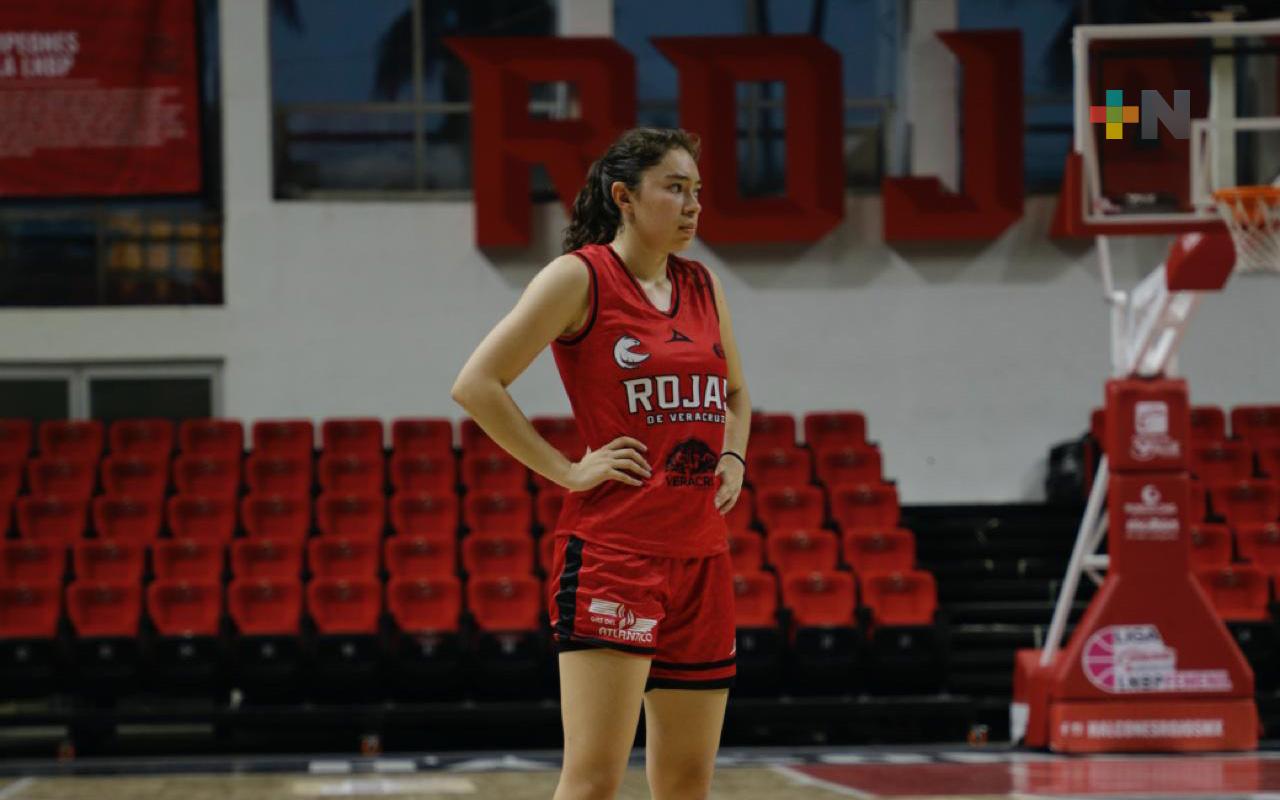 Ángel Fierro es nueva jugadora de las Rojas de Veracruz