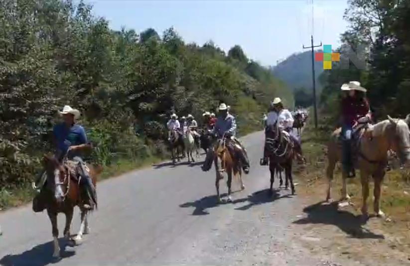 Reportan saldo blanco en cabalgata de Huayacocotla
