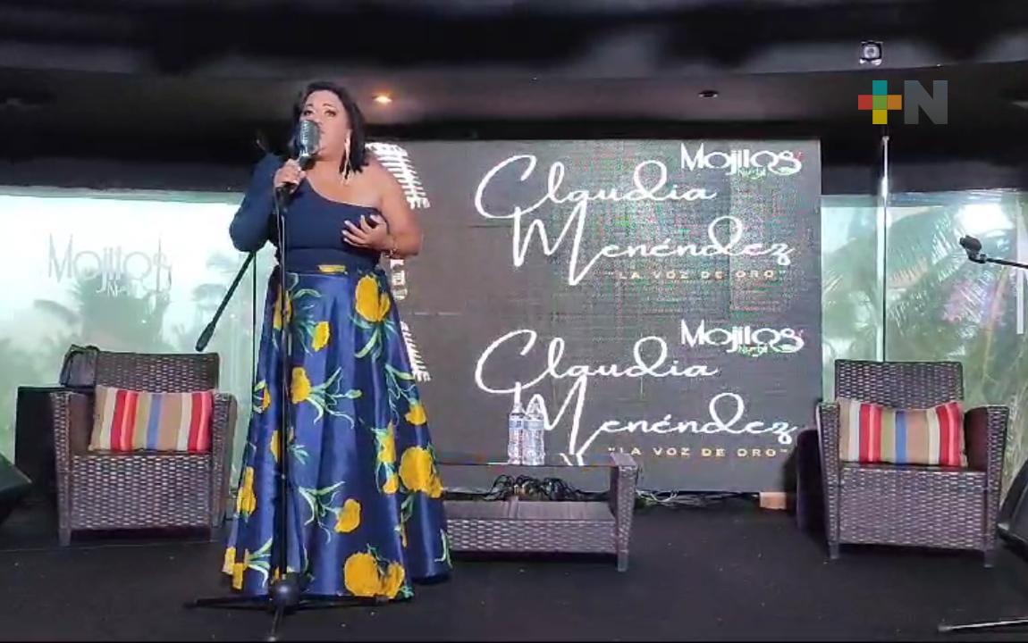 La cantante Claudia Menéndez estrena disco «Amantes eternos»