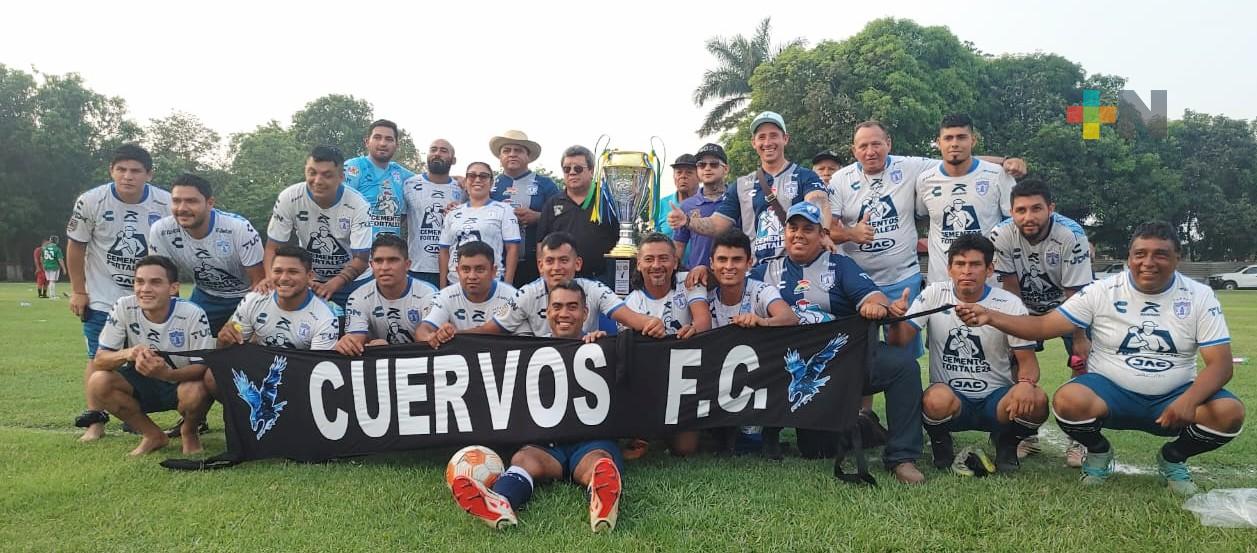 Cuervos FC se corona en categoría  Pro+30 de Liga Oropeza