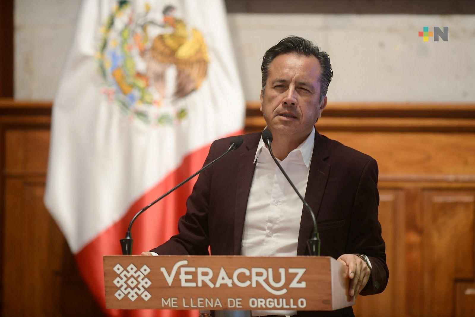 «Mala broma»; no hay indicios de amenaza real en escuelas de Coatza: Gobernador