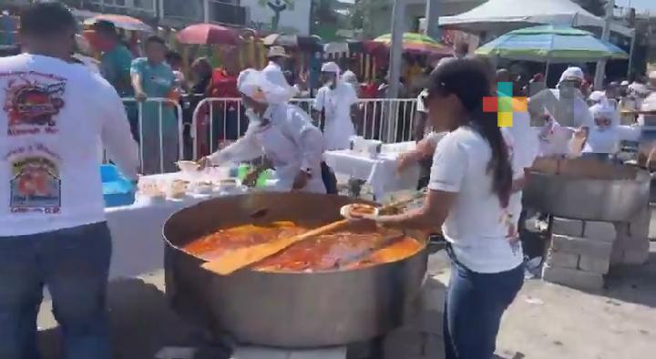 En municipio de Alvarado elaboran 12 toneladas de arroz a la tumbada