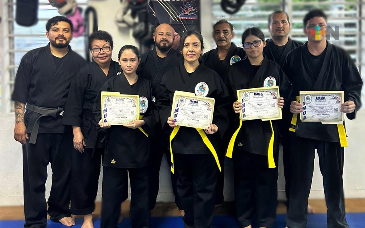 Halcón Negro de Imua Limalama Veracruz realiza examen de ascenso