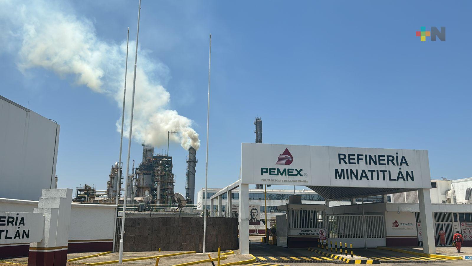 Falla en motor de refinería de Mina genera salida anormal de humo; situación está bajo control