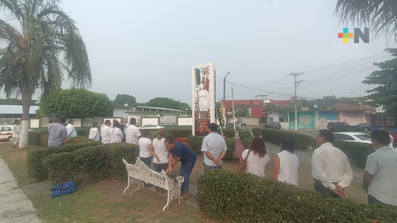Maestros en Martínez de la Torre conmemoran Día del Maestro