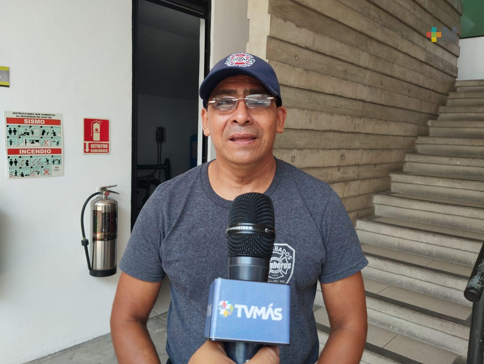 Hasta cinco incendios de pastizales atienden bomberos en Veracruz-Boca del Río