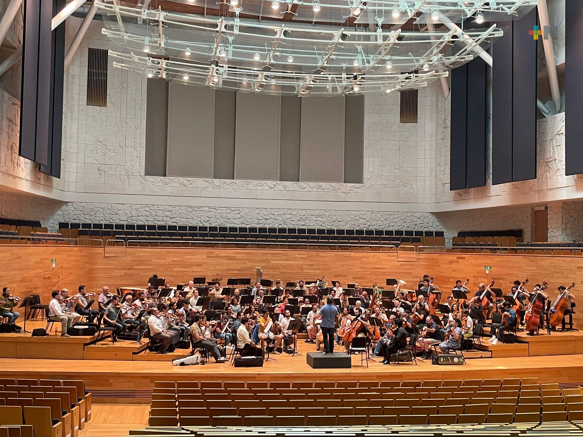 Concluye mayo la OSX con obras tradicionales y contemporáneas