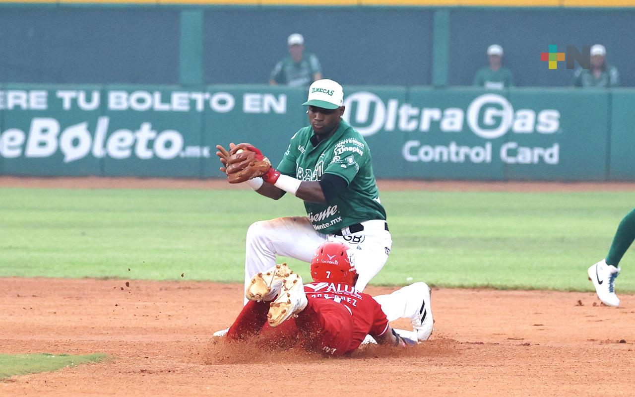 Olmecas de Tabasco blanquea por 7-0 a El Águila y se quedan con la serie