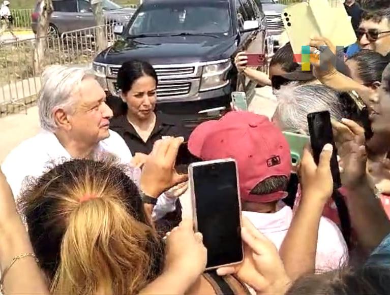 Presidente López Obrador visita el municipio de Nautla