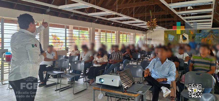 FGE participa en conferencia “Vinculación Comunitaria y el Ejercicio del Pluralismo Jurídico en la Región Totonacapan”