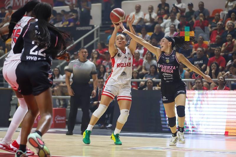 Fuerza Regia supera a las Rojas de Veracruz en el Benito Juárez