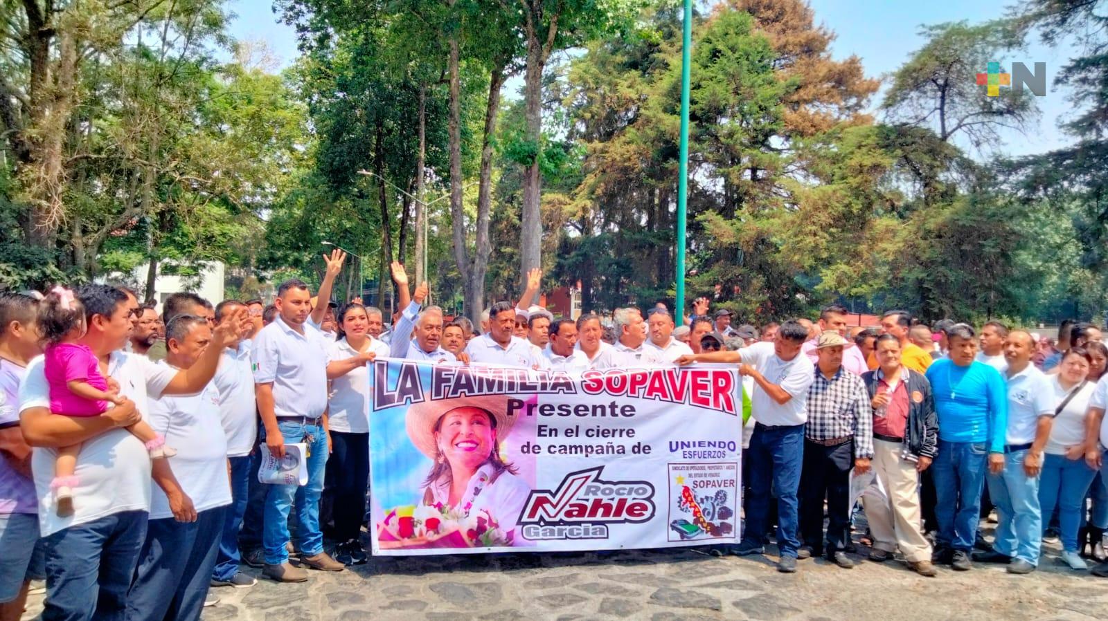 Taxistas veracruzanos se sumaron al proyecto de Rocío Nahle